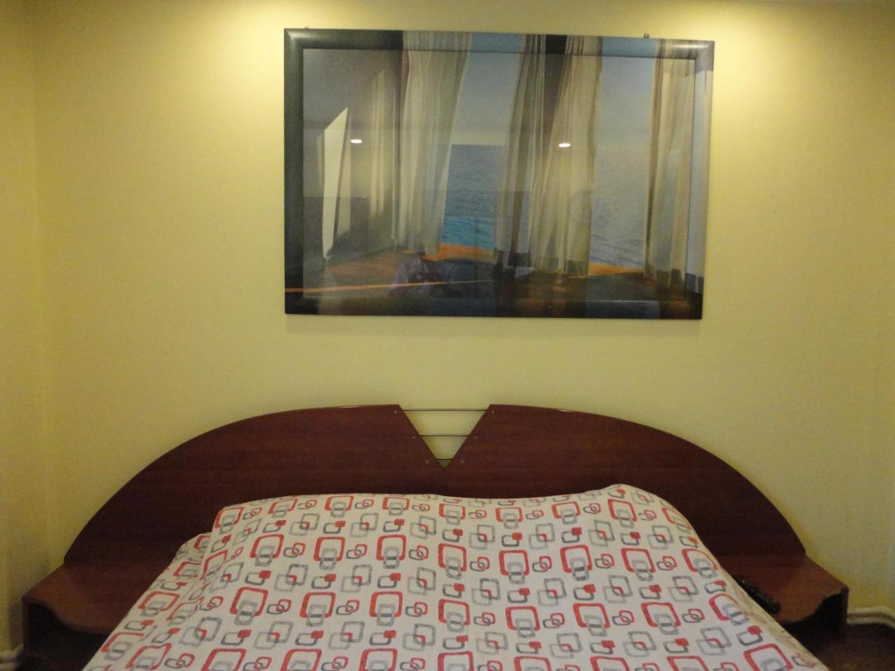 Praha Hotel Ереван Екстериор снимка